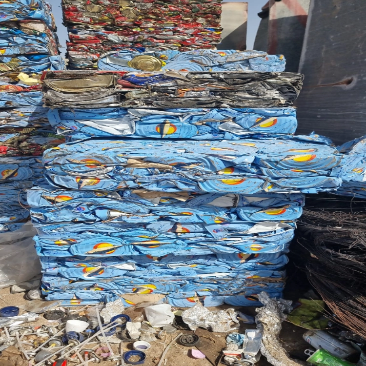 معدات التحميل والتفريغ – شركة الخطوط الذهبية